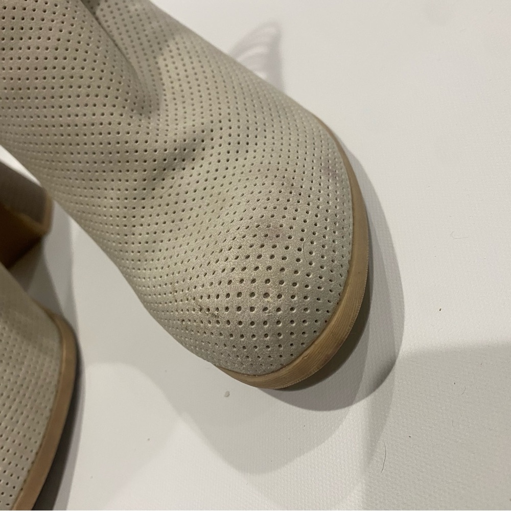 Women's Cream Ankle Boots dolce- size 9 - Picture 3 of 10